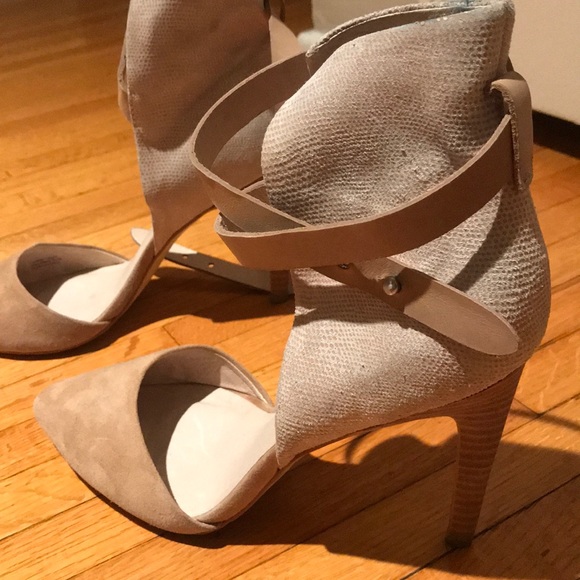 JOE’S JEANS Laney Ankle Wrap Heel, Beige & White - Picture 3 of 5